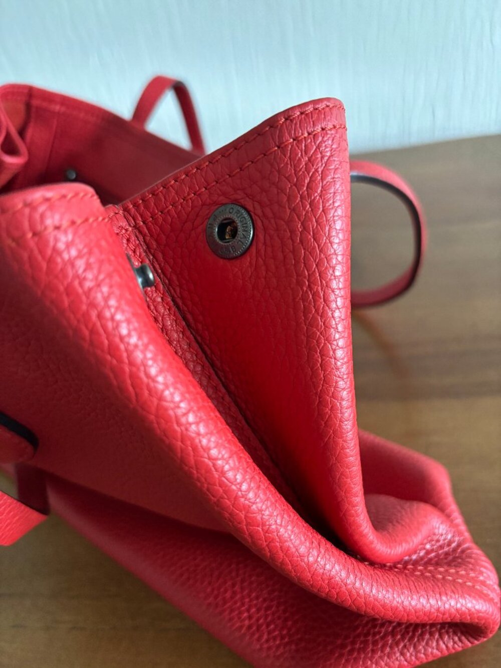 Longchamp oseau Essential Medium Leather Tote RED - Picture 6 of 6